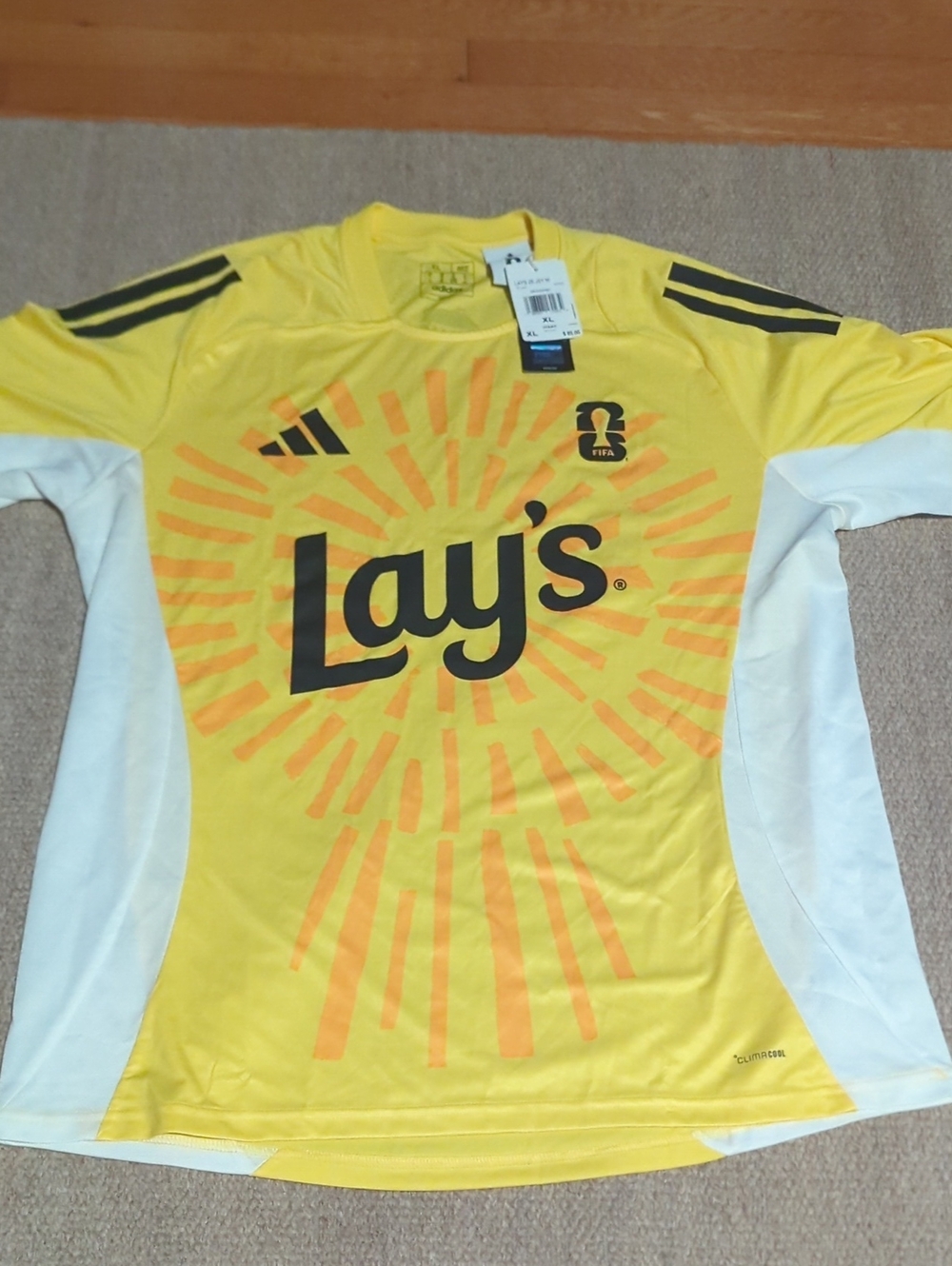 NWT Adidas Lays 2026 World Cup Soccer Jersey Size XL Yellow/White